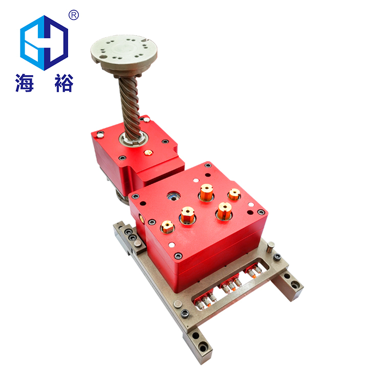 五孔模內攻牙機