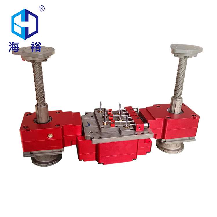 倒攻式模內攻牙機