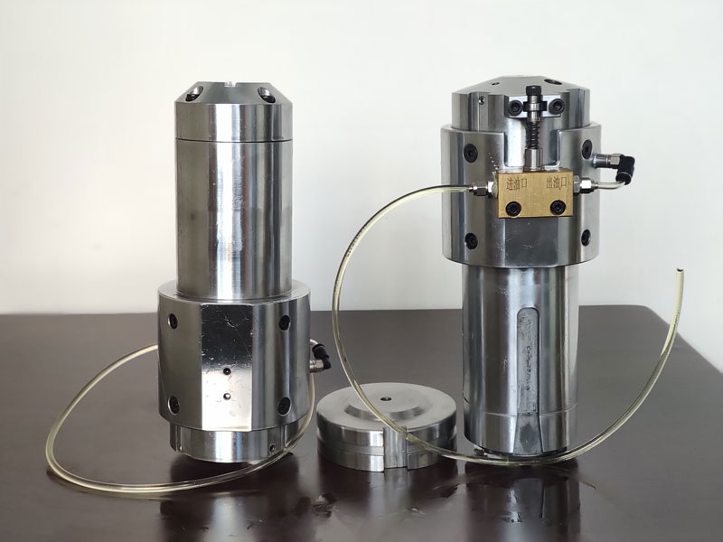 C工位轉塔攻絲模具